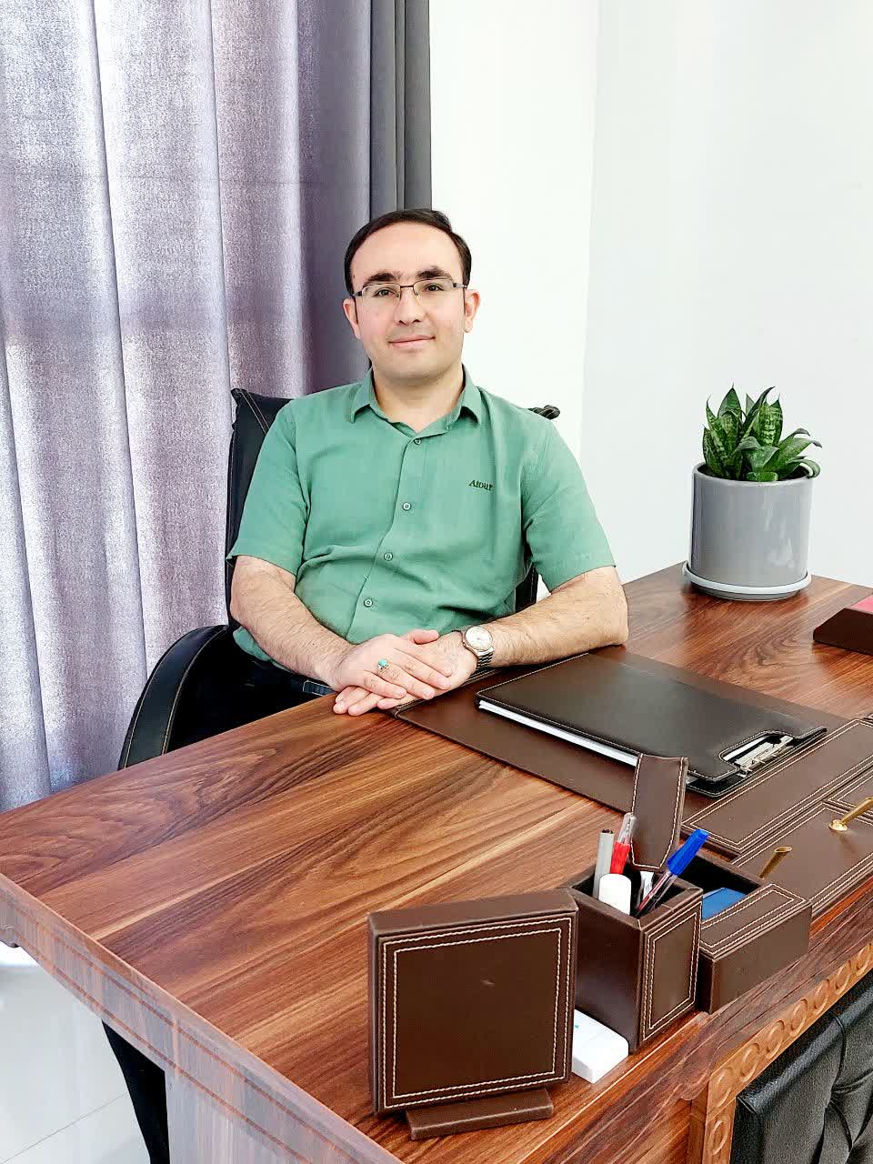 رضا داورنیا