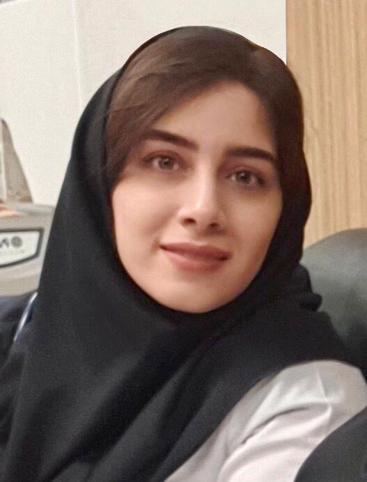 مریم صادقی