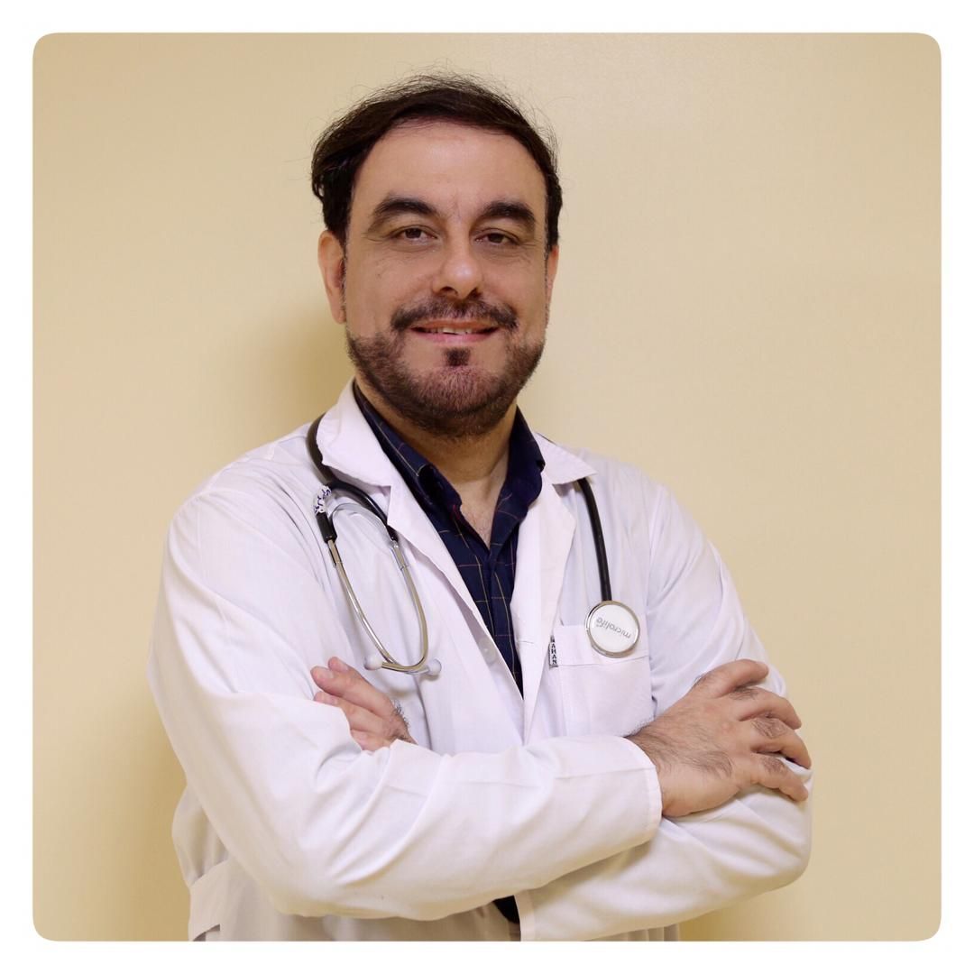 فرهاد حسینی
