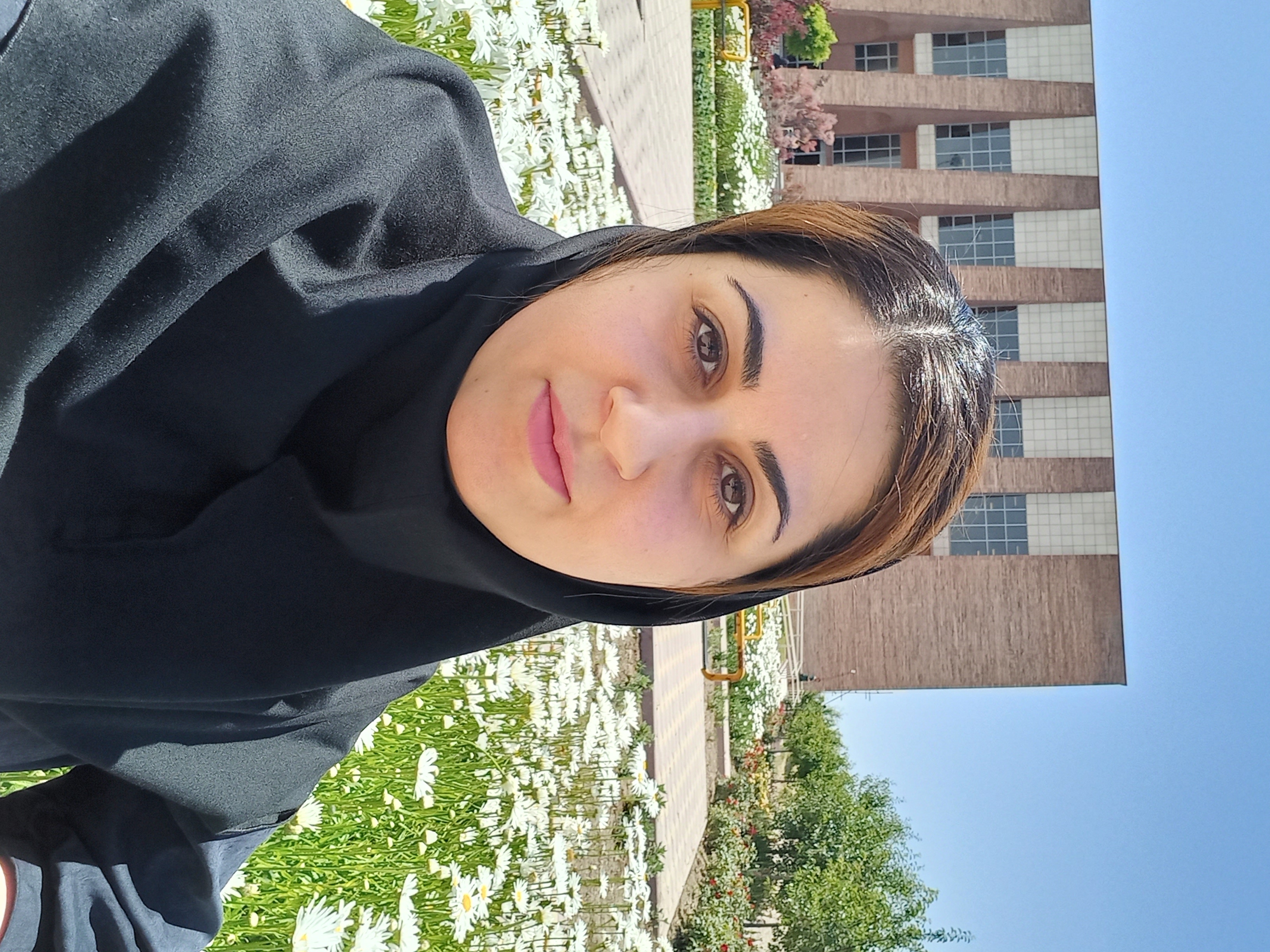 آزاده محمدی