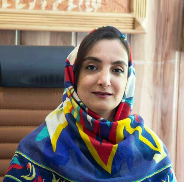 سمیه یقینی