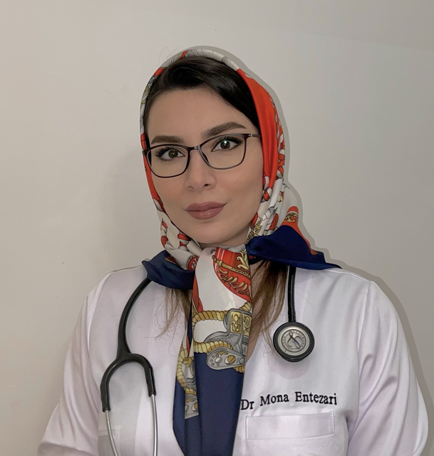 مونا انتظاری