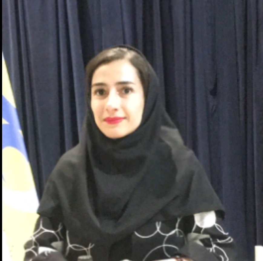منا یاقوتی پور